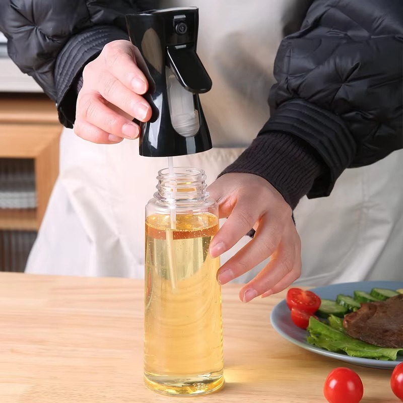 Camping Cooking Oil Bottle - 250ml オイルスプレーボトル。キッチンでの調理、オリーブオイルのディスペンサー、キャンプ、バーベキュー、ベーキング、ビネガー、醤油のスプレー容器として使用可能。