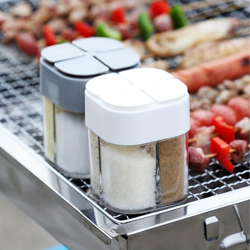Camping Cooking Oil Bottle - 4in1 キャンプ調味料シェーカー 多目的スパイスジャー 蓋付き 4コンパートメント 屋外バーベキュー調理用